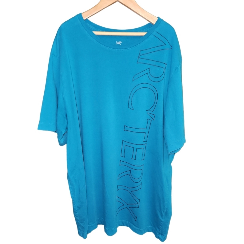 Arc'teryx Men's Short Sleeve Tee in Teal Blue